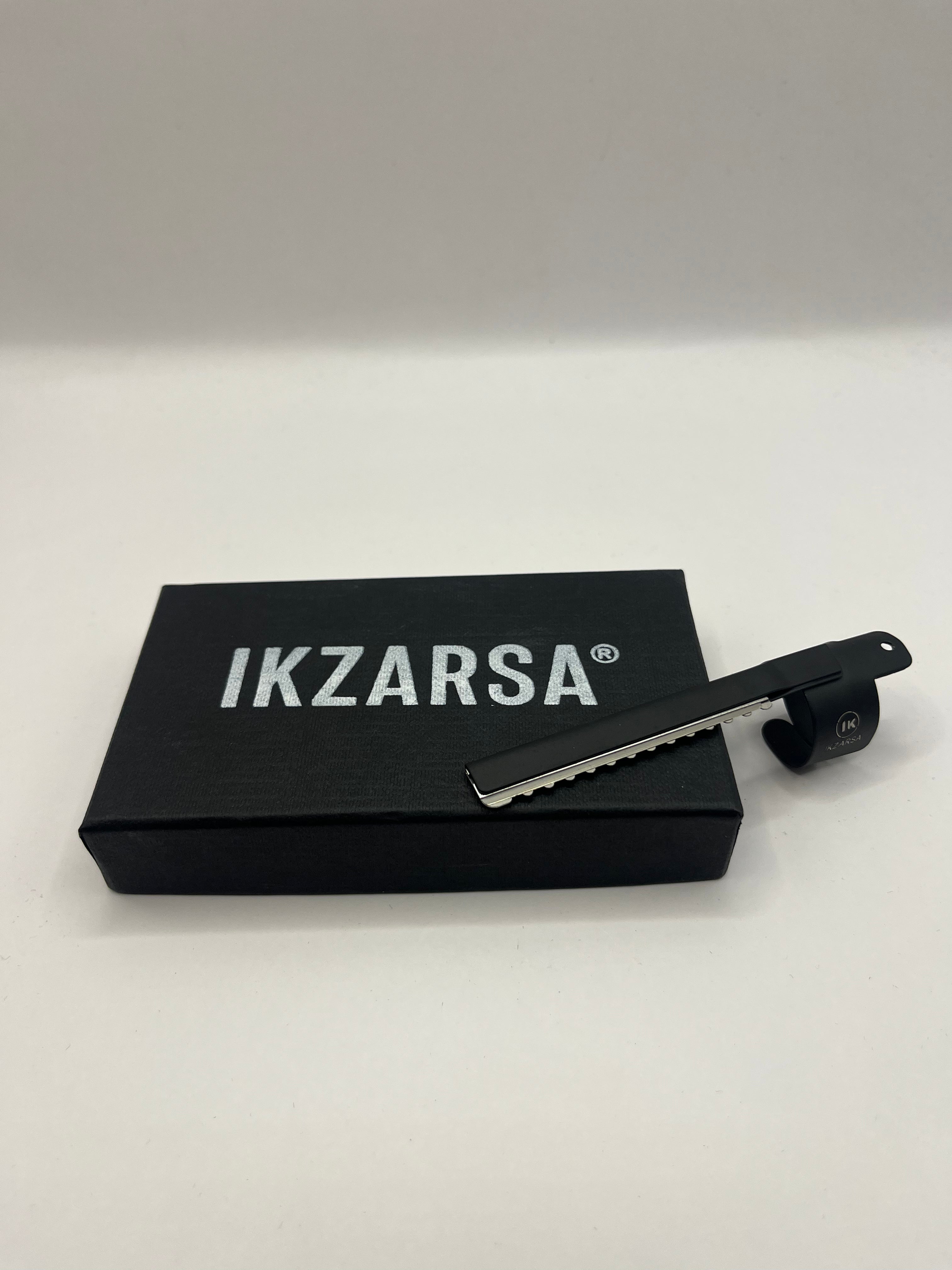ikzarsa Feather Styling Razor multi color